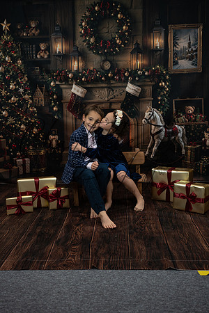 ChristmasMini2026-Theo&Esme-49