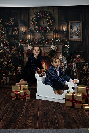 ChristmasMini2026-Theo&Esme-89