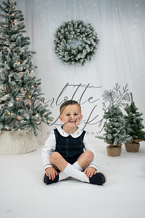 ChristmasMini2026-Archie&Carter-068