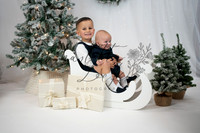 ChristmasMini2026-Archie&Carter-013