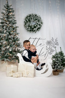 ChristmasMini2026-Archie&Carter-006