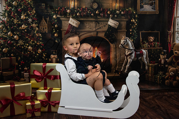 ChristmasMini2026-Archie&Carter-121