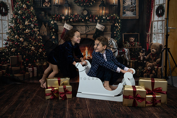 ChristmasMini2026-Theo&Esme-85