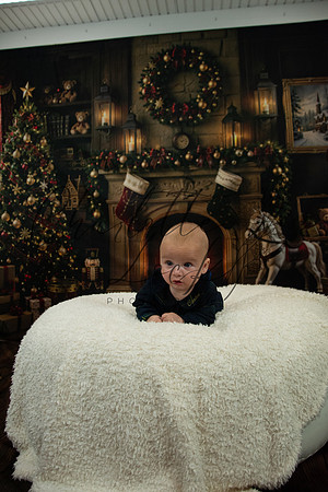 ChristmasMini2026-Archie&Carter-110