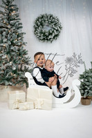 ChristmasMini2026-Archie&Carter-018