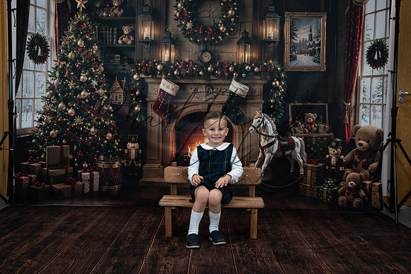 ChristmasMini2026-Archie&Carter-077