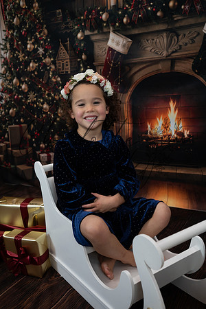 ChristmasMini2026-Theo&Esme-67