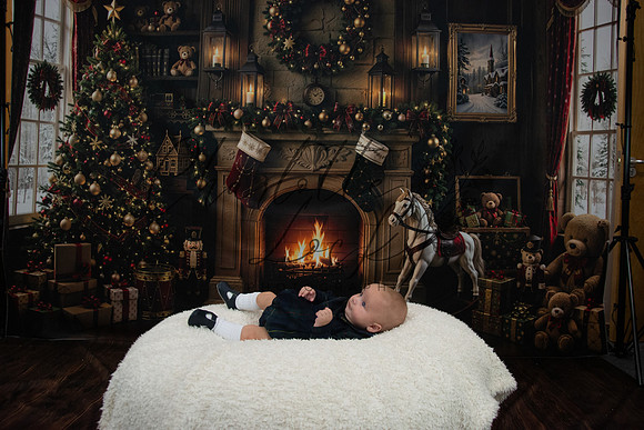 ChristmasMini2026-Archie&Carter-107