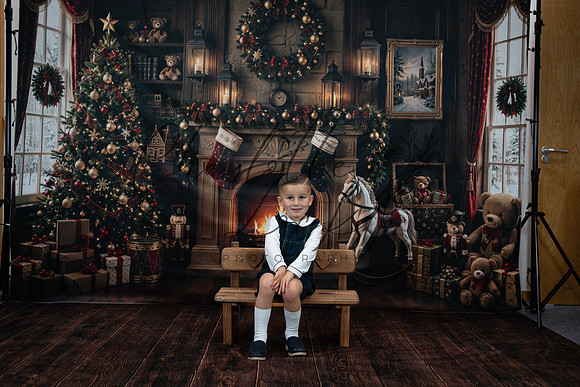 ChristmasMini2026-Archie&Carter-079