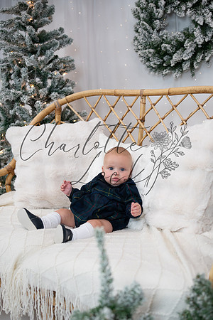 ChristmasMini2026-Archie&Carter-053
