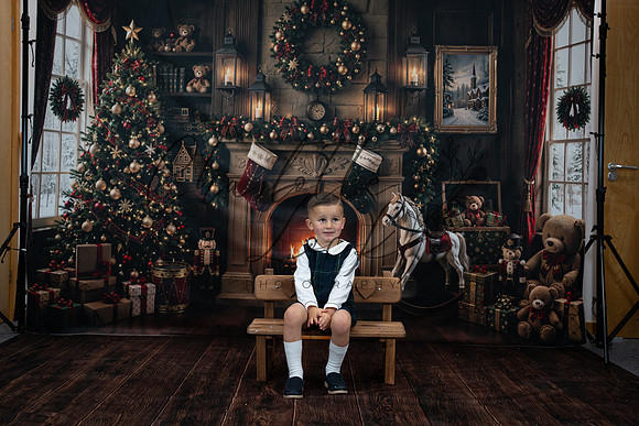 ChristmasMini2026-Archie&Carter-080