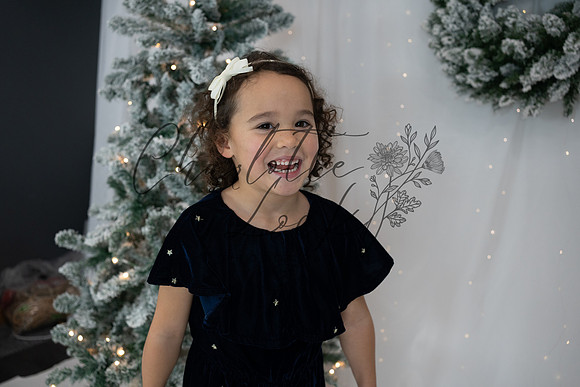 ChristmasMini2026-Theo&Esme-38