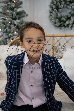 ChristmasMini2026-Theo&Esme-24