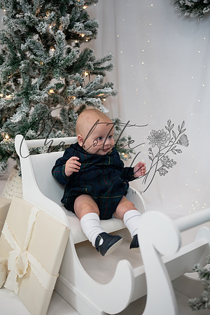 ChristmasMini2026-Archie&Carter-024