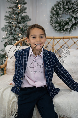 ChristmasMini2026-Theo&Esme-22