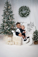 ChristmasMini2026-Archie&Carter-008