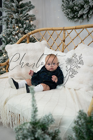 ChristmasMini2026-Archie&Carter-058