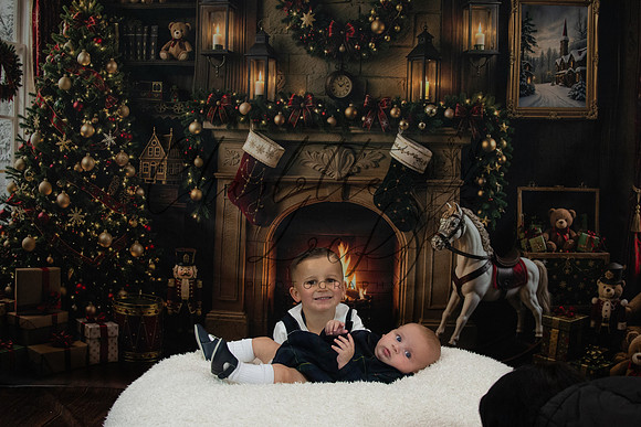 ChristmasMini2026-Archie&Carter-099