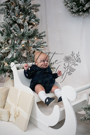 ChristmasMini2026-Archie&Carter-026