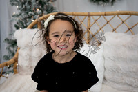 ChristmasMini2026-Theo&Esme-17