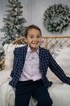 ChristmasMini2026-Theo&Esme-23